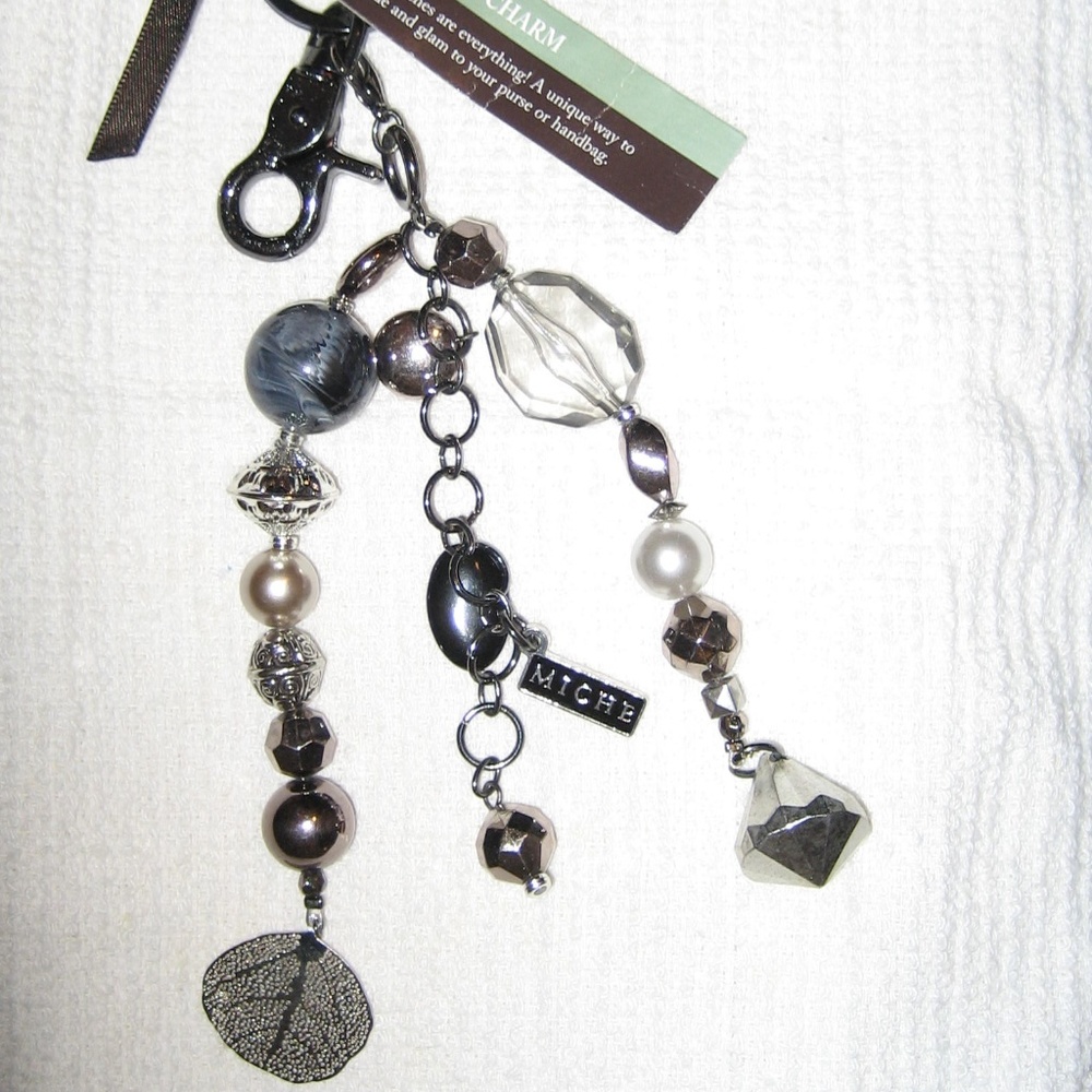 MICHE "ASH" PURSE CHARM & KEYCHAIN